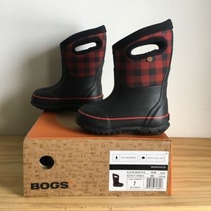 Bogs Bloom Classic Toddler Size 7 Red Black Buffalo Plaid Like New Winter Boots